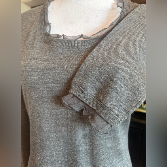 Gerard Darel Long Sleeve 100% Soft Wool Lightweight Sheer Ruffle Sweater Small S - Picture 3 of 7